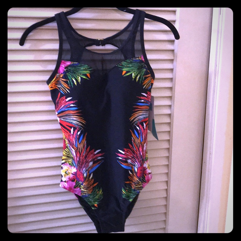 NWT One Piece Swimsuit 🏖